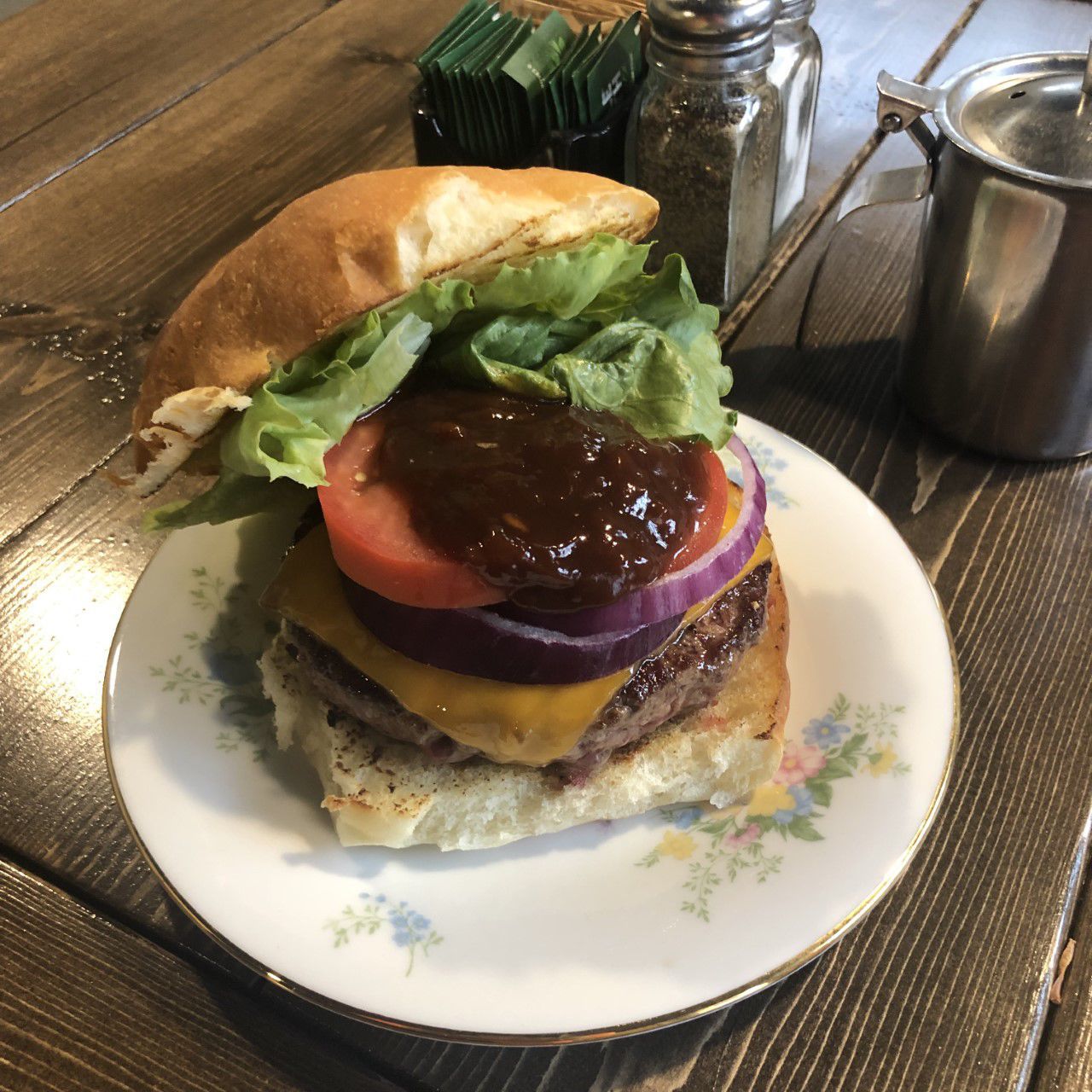 Pickle Jar burger